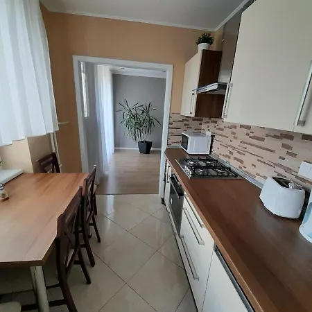 Apartment Beautiful In The City Center